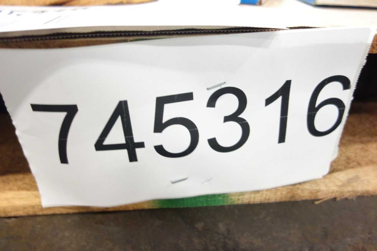 1 PALLET OF ASSORTED ROLLER CHAIN SPROCKETS, ROLLER CHAIN, ROLLER BEARING, LINEAR BEARINGS- MARTIN, THK, TSUBAKI - BEARINGS