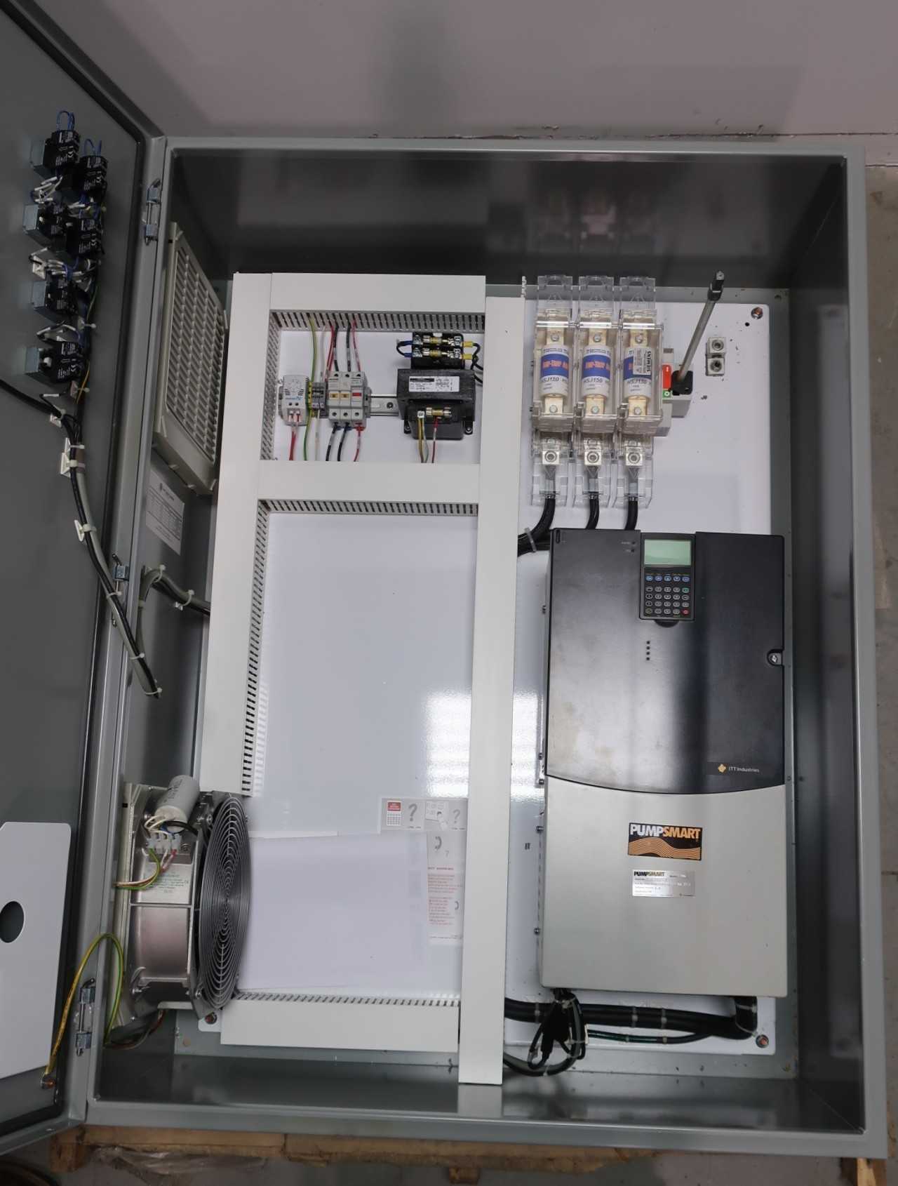 ALLEN BRADLEY 20BD125A3ANNANC0NNAJ POWERFLEX 700 432-528V-AC 0-400HZ 0-460V-AC 100HP AC VFD DRIVE - MOTOR DRIVES