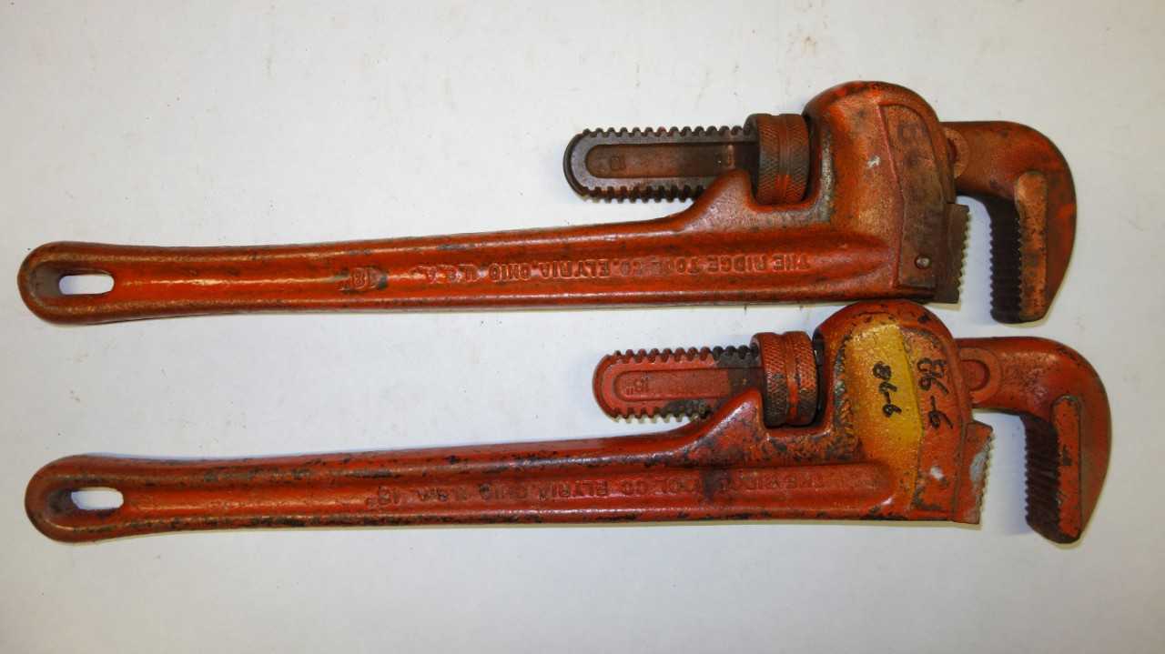 LOT OF 5 RIDGID 18 IN ADJUSTABLE PIPE WRENCHES - HAND TOOLS