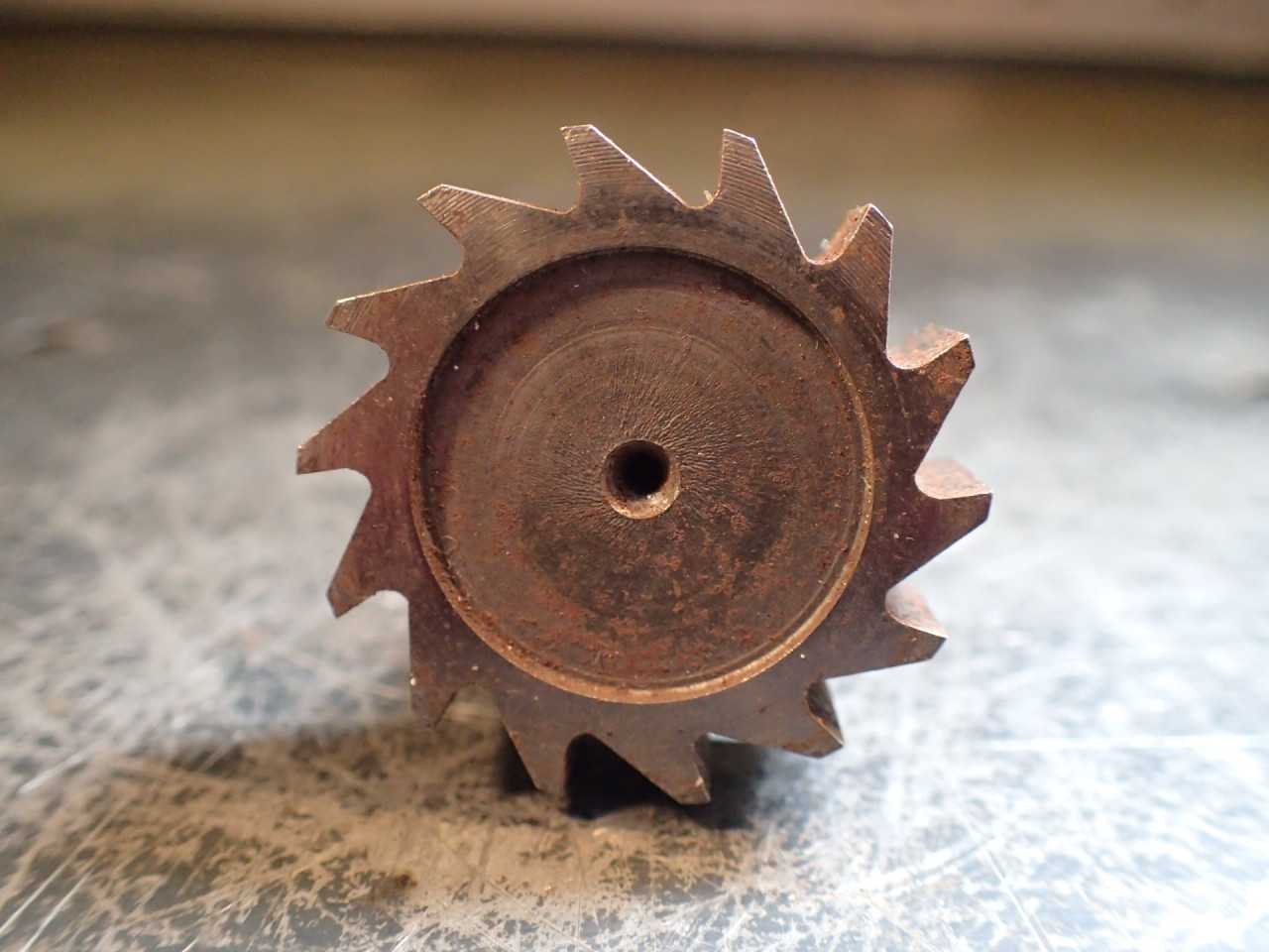 #1210 HSS Woodruff Keyseat Cutter: 1-1/4" Dia, 3/8" Face Width, 1/2" Shank, Used - MILLING TOOLS