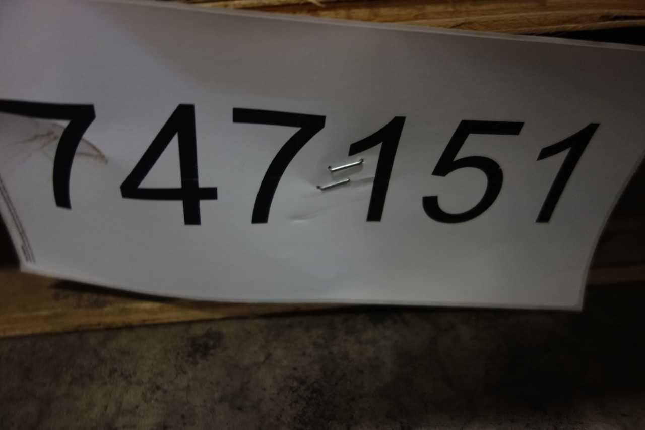 2 PALLETS OF ASSORTED VALVES, CYLINDERS, HOSES, PUMPS, MOTORS- BOSCH, PALL, PARKER, TOKIMEC - ELECTRIC POWER TOOLS