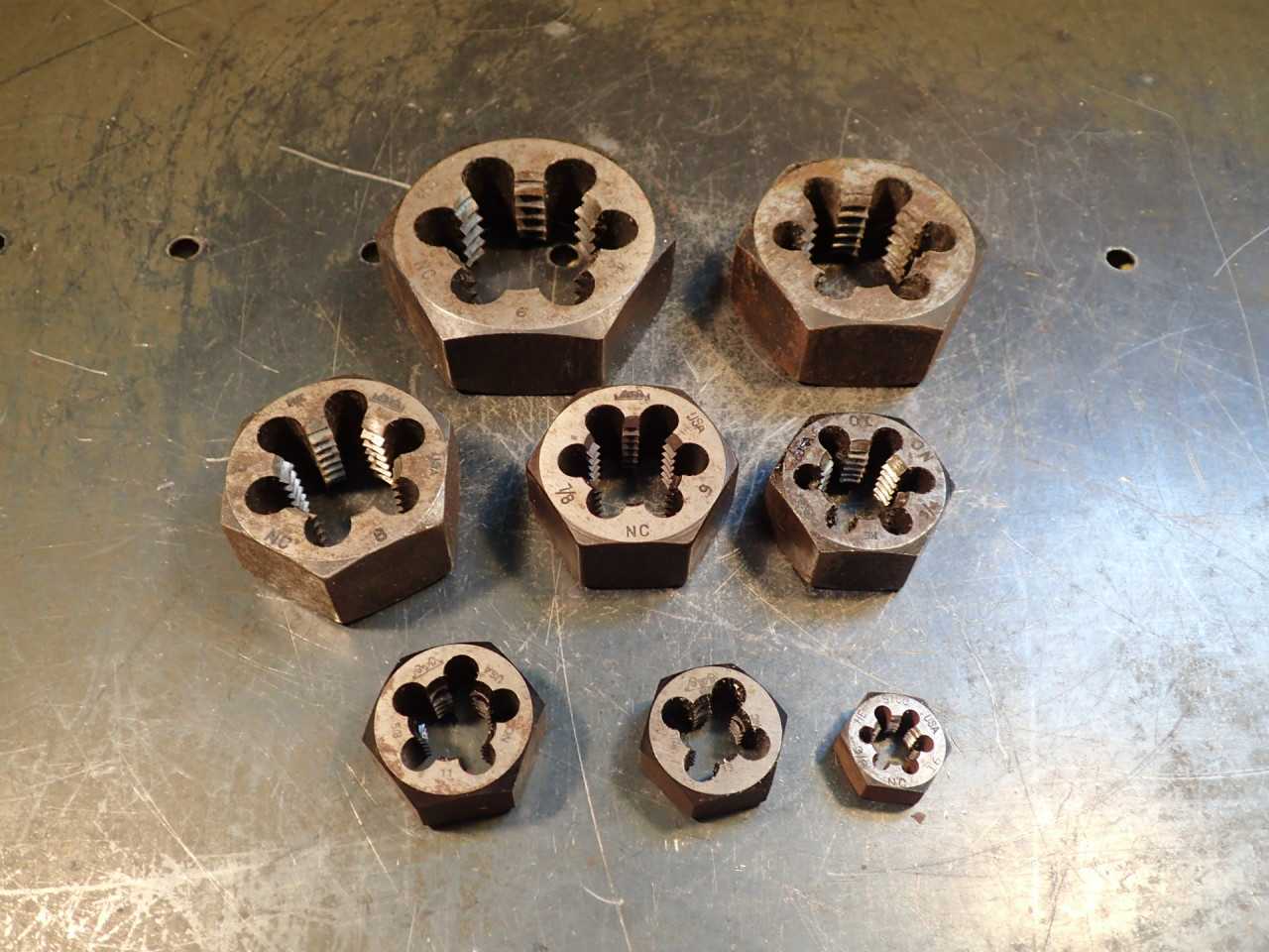 8 Piece Set Hex Body NC Rethreading Dies: 3/8 1/2 5/8 3/4 7/8 1" 1-1/4 1-1/2 USA - END MILLS