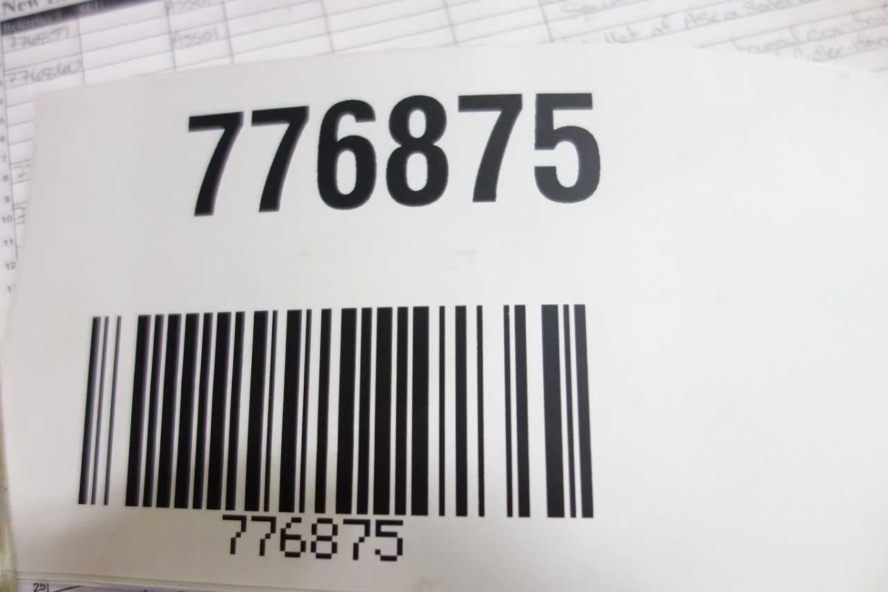 1 PALLET OF CIRCUIT BREAKERS - CIRCUIT BREAKERS