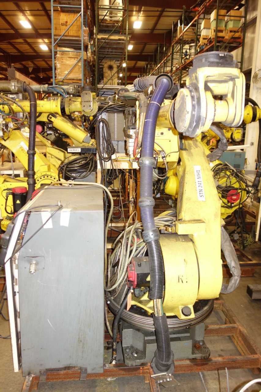 GE FANUC R-2000iA/165F ROBOT WITH R-J3iB CONTROLLER - INDUSTRIAL ROBOTS