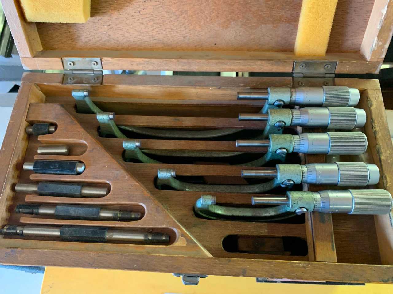 Calipers - ELECTRIC POWER TOOLS