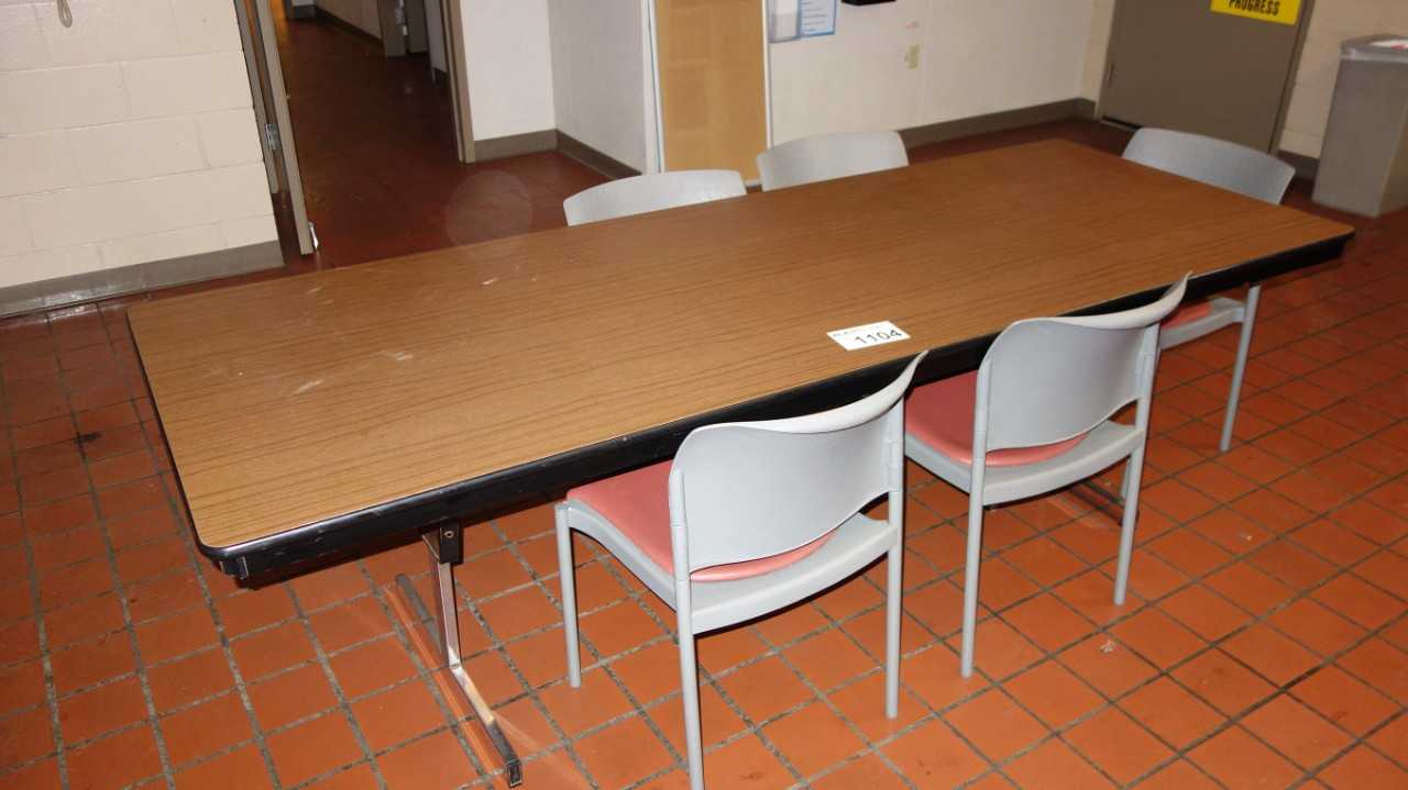 LOT OF FURNITURE, 1X TABLE, 5X CHAIR - PLANT & FACILITY