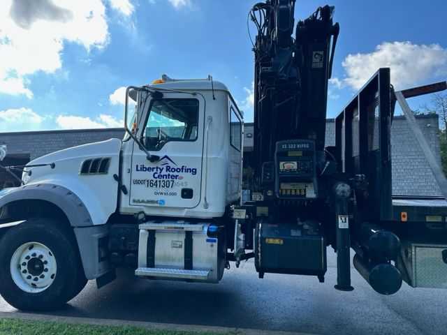 2015 MACK GU713 FLATBED TRUCK WITH HIAB 322 KNUCKLE BOOM - HYDRO EXCAVATOR TRUCKS