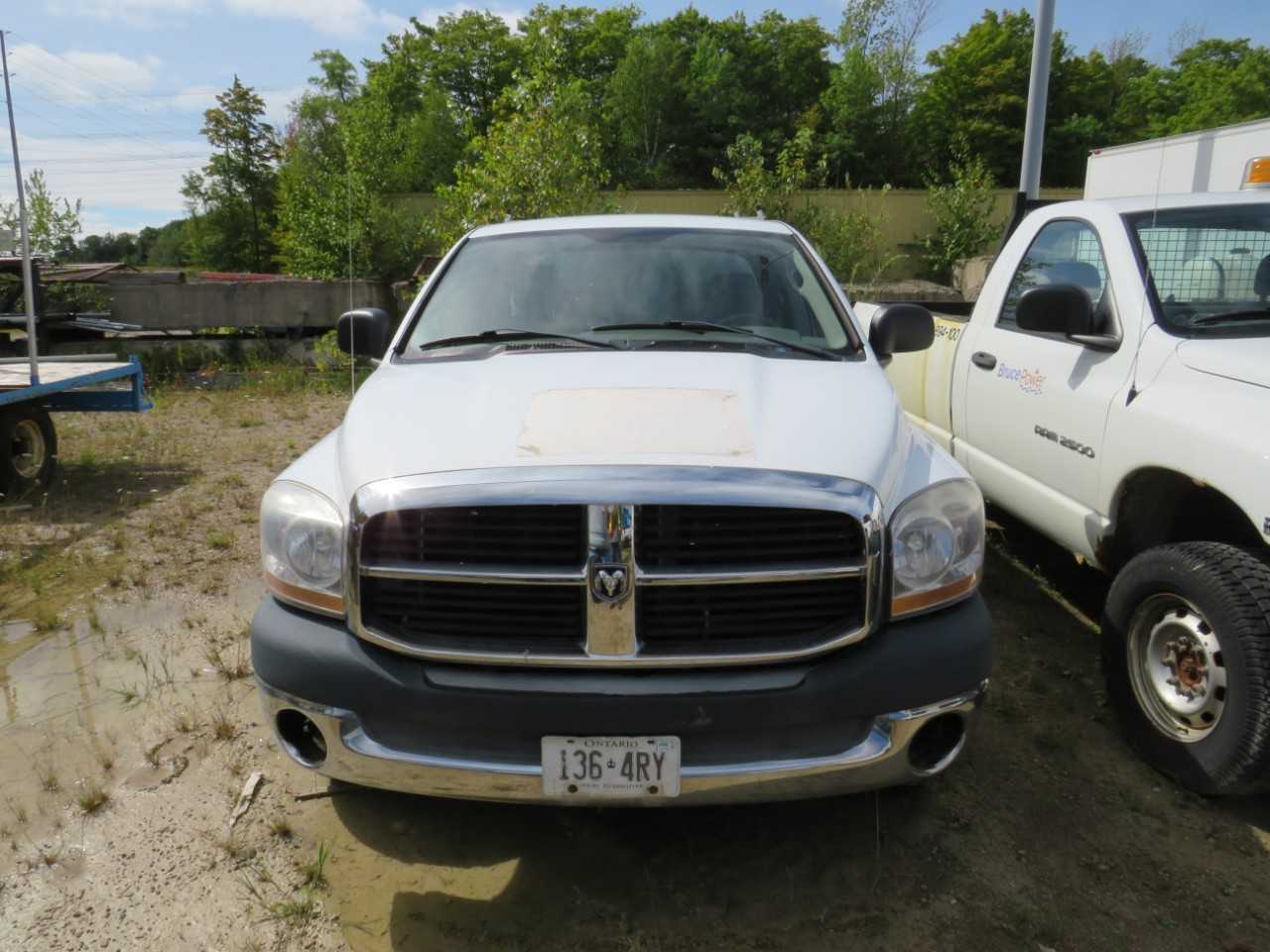 2006 DODGE RAM 1500 4X4 5.7L PICKUP TRUCK - HYDRO EXCAVATOR TRUCKS