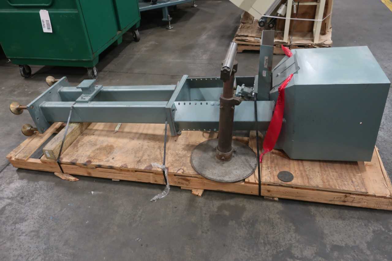 SYNTRON F010B VIBRATING MAGNETRIC FEEDER - MACHINING ACCESSORIES & TOOLING