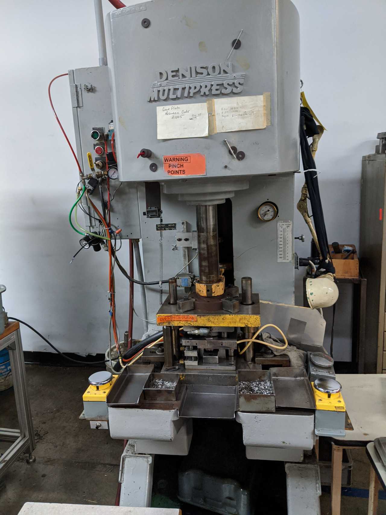 10 TON Denison Hydraulic Press Multipress - PRESSES 10 TON Denison Hydraulic Press Multipress - PRESSES
