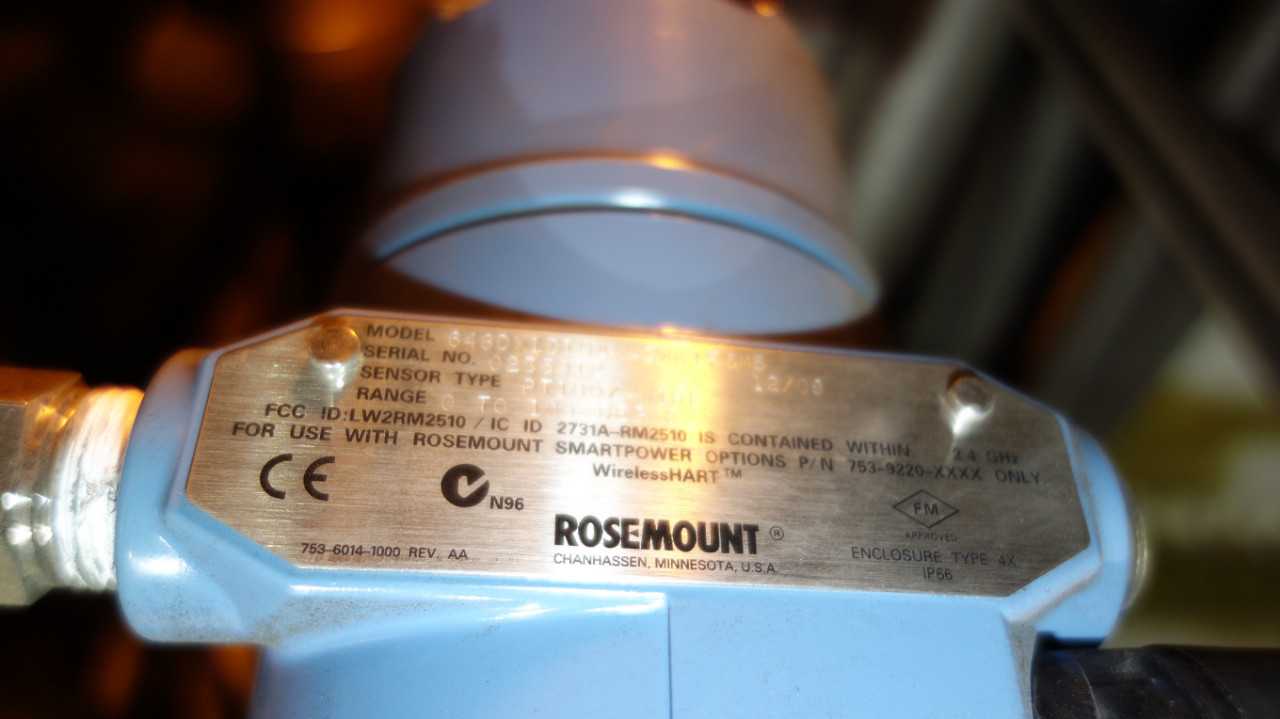 LOT OF 9 ROSEMOUNT 649DX1 WIRELESS TRANSMITTERS - MISCELLANEOUS