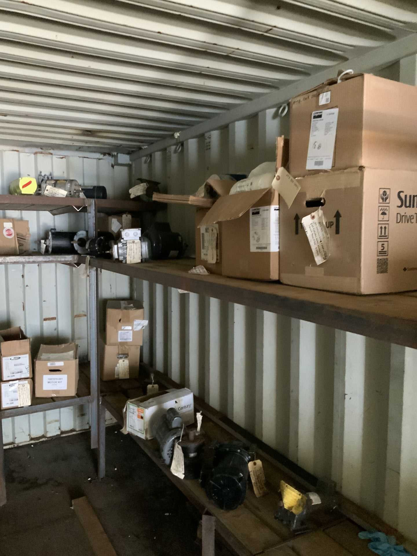 CONTAINER WITH CONTENTS- MOTORS, PUMPS - ELECTRIC MOTORS