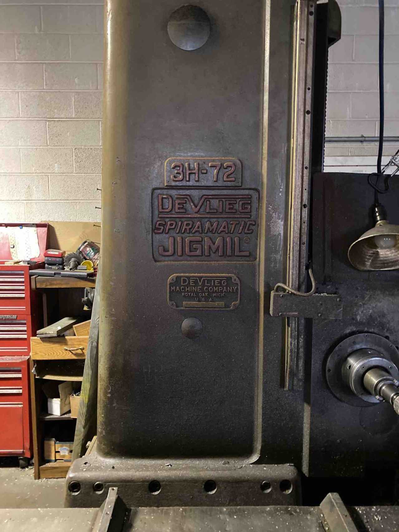 Devlieg 3 H-72 Jig mill - MILLING MACHINES