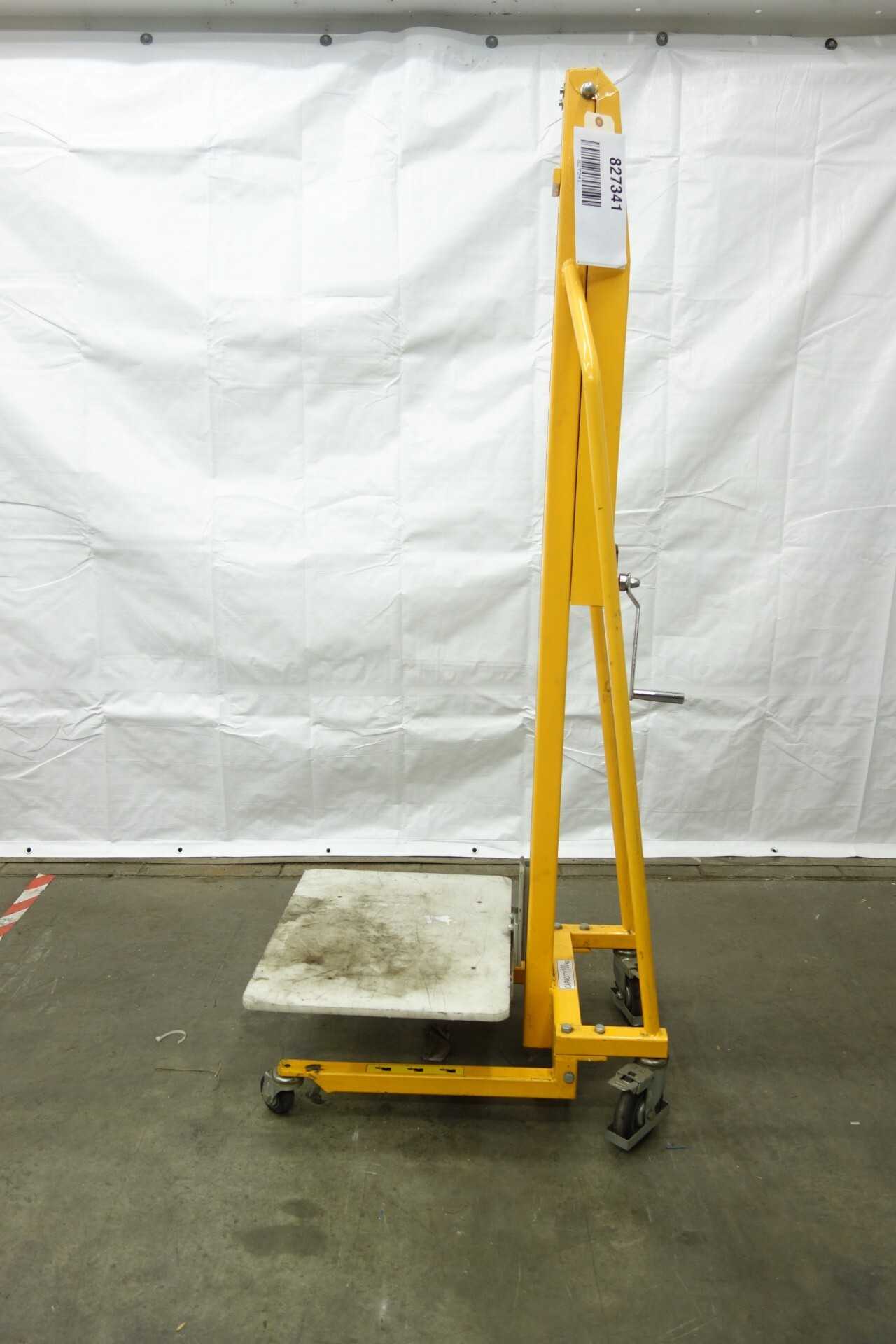 M100 MANUAL LIFT STACKER - FORKLIFTS M100 MANUAL LIFT STACKER - FORKLIFTS
