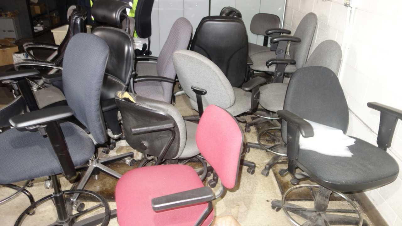 LOT OF ASSORTED ROLLING CHAIRS - MISCELLANEOUS