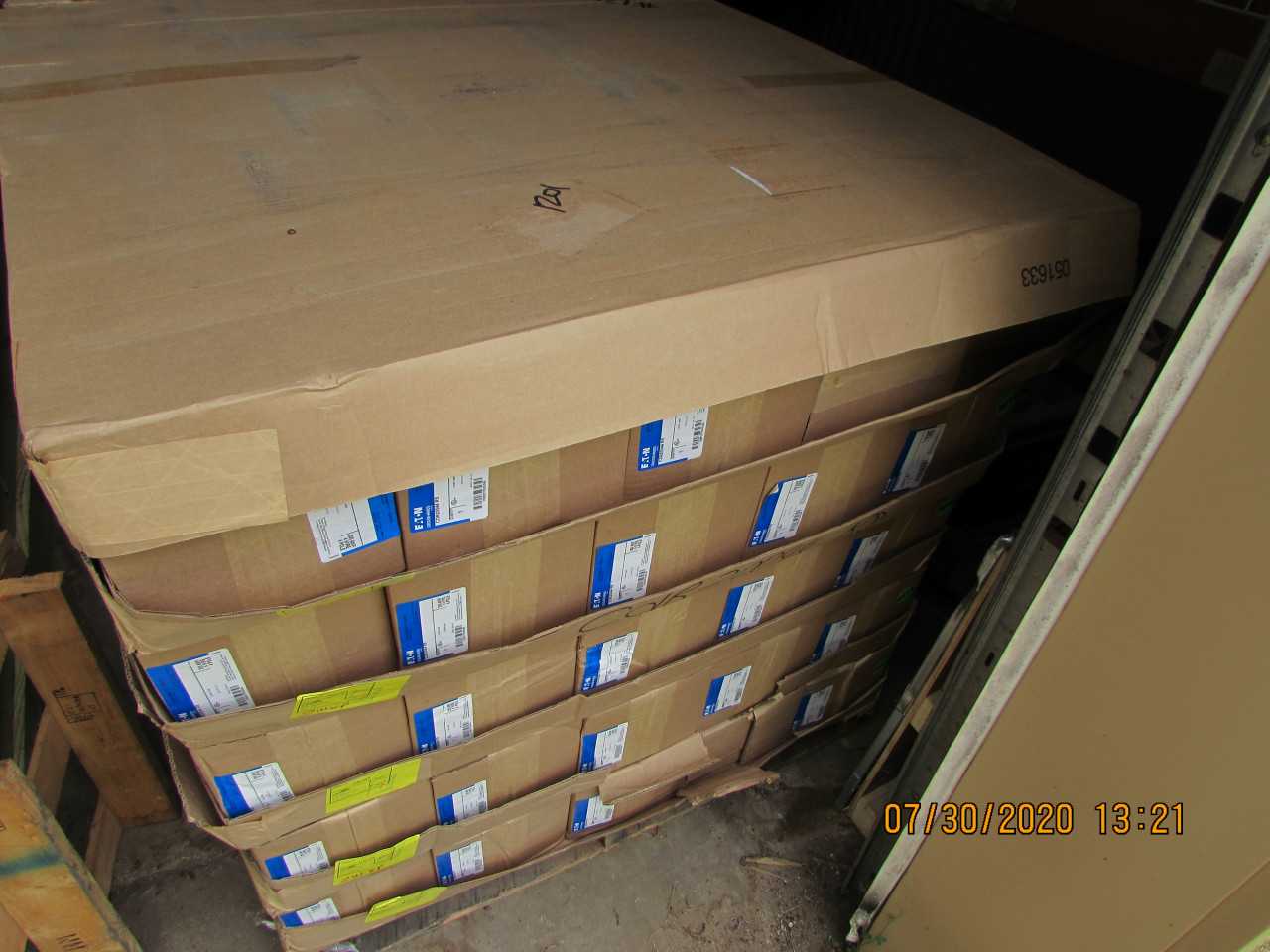 Eaton/Crouse Hinds CDR20044 RS  Powermate Series Receptacle - ELECTRICAL COMPONENTS