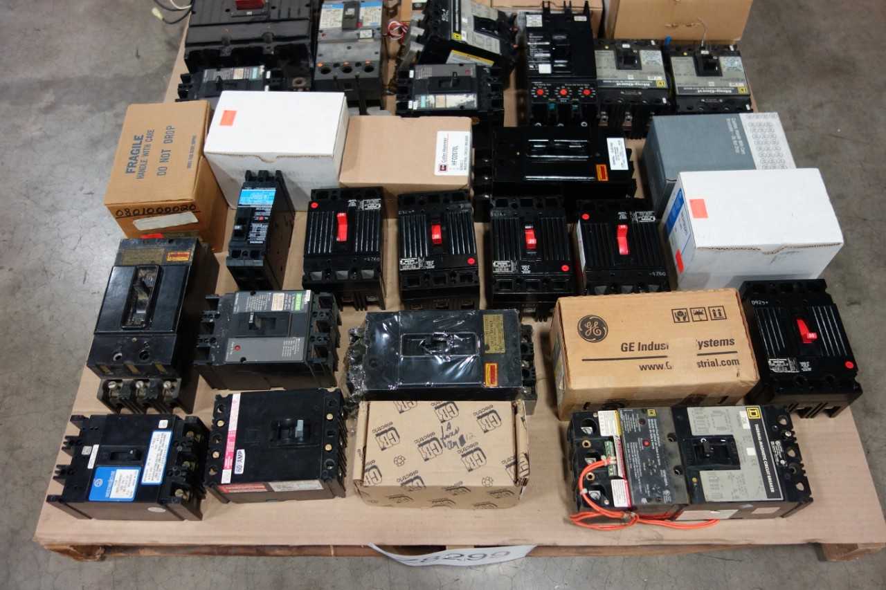 1 PALLET OF ASSORTED MOLDED CASE CIRCUIT BREAKERS- WESTINGHOUSE, CUTLER-HAMMER, FUJI, GENERAL ELECTRIC - CIRCUIT BREAKERS