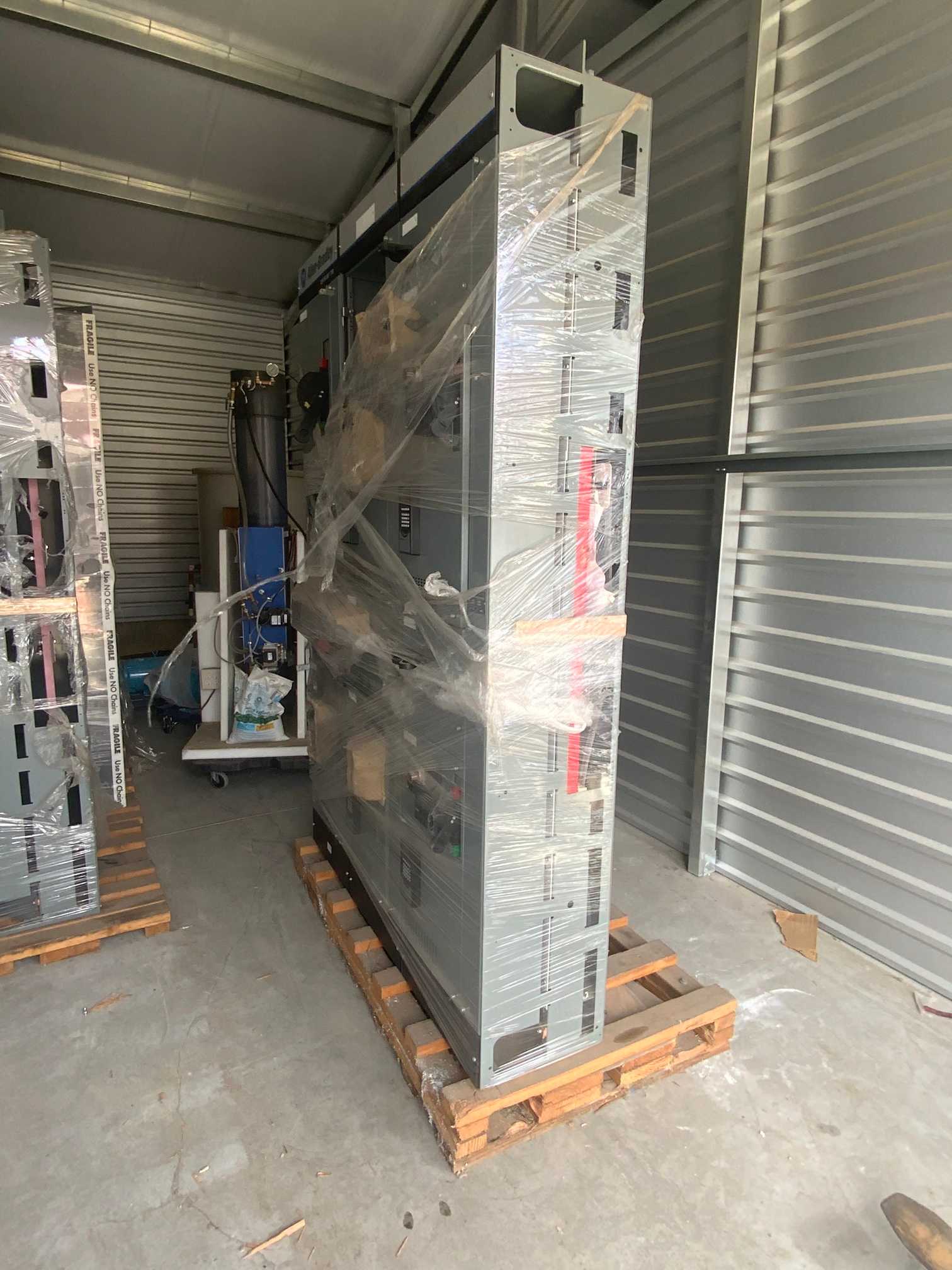 New 2022 Allen-Bradley Motor Control Cabinet Centerline 2100 (#5) - AUTOMATION & CONTROLS