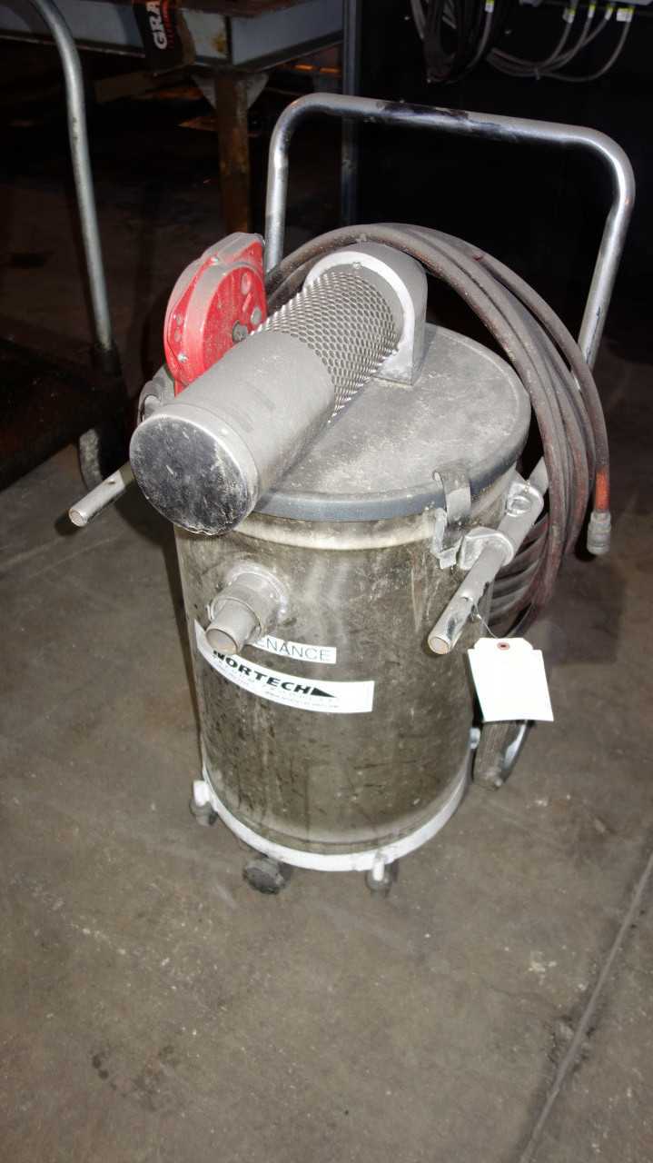 NORTECH INDUSTRIAL WET/DRY VACUUM - VACUUM PUMP