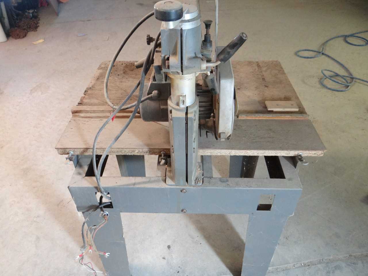 RADIAL ARM SAW 10" DEWALT / BLACK & DECKER 3PH - ELECTRIC POWER TOOLS