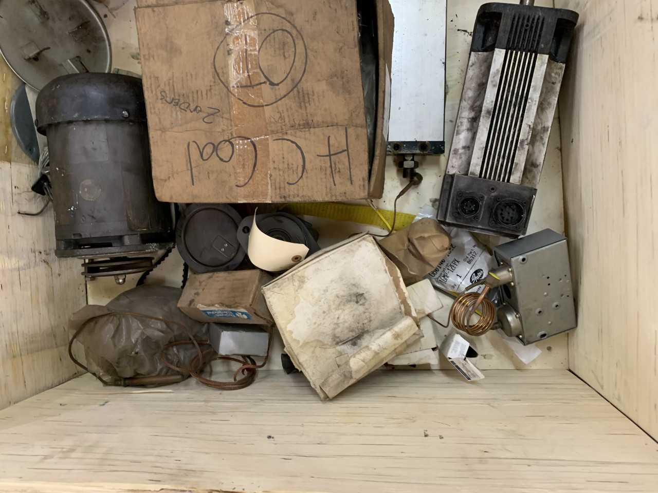 CRATE OF ELECTRICAL EQUIPMENT VARIOUS PARTS SERVO MOTOR - ELECTRICAL COMPONENTS