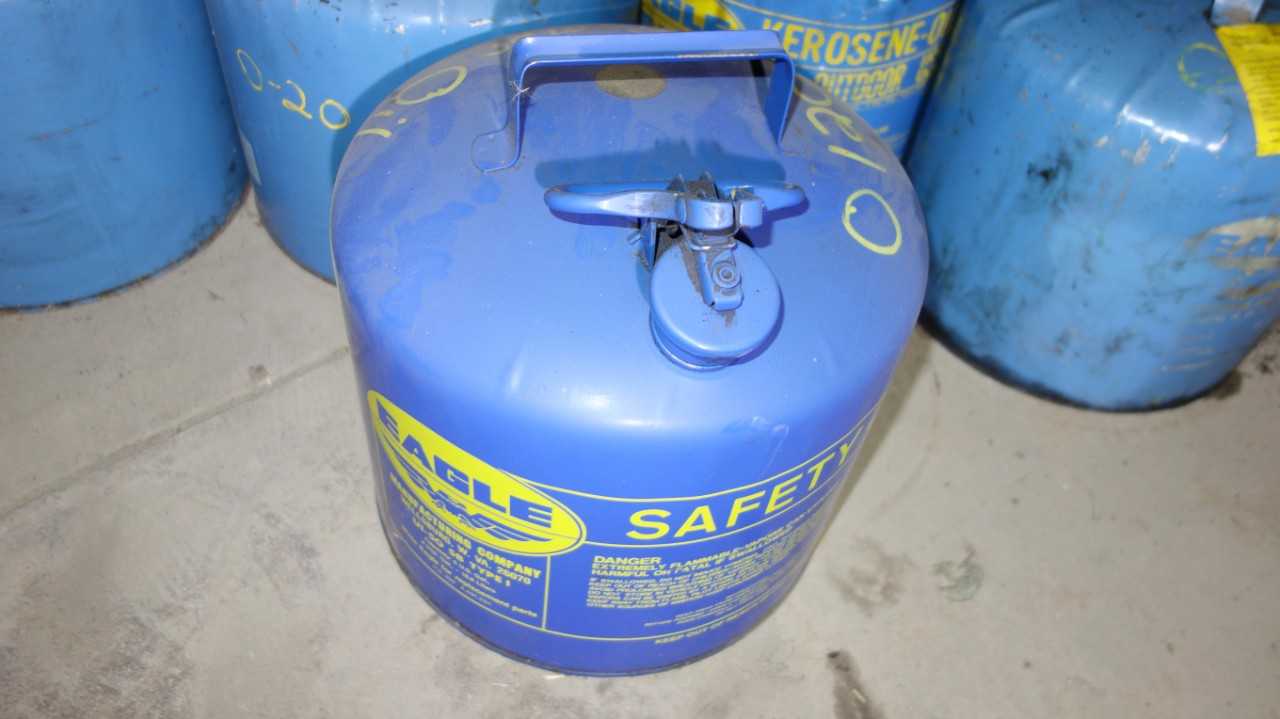 LOT OF ASSORTED EMPTY KEROSINE-OIL CANS, 5 GALLON, EAGLE - WASTE BINS