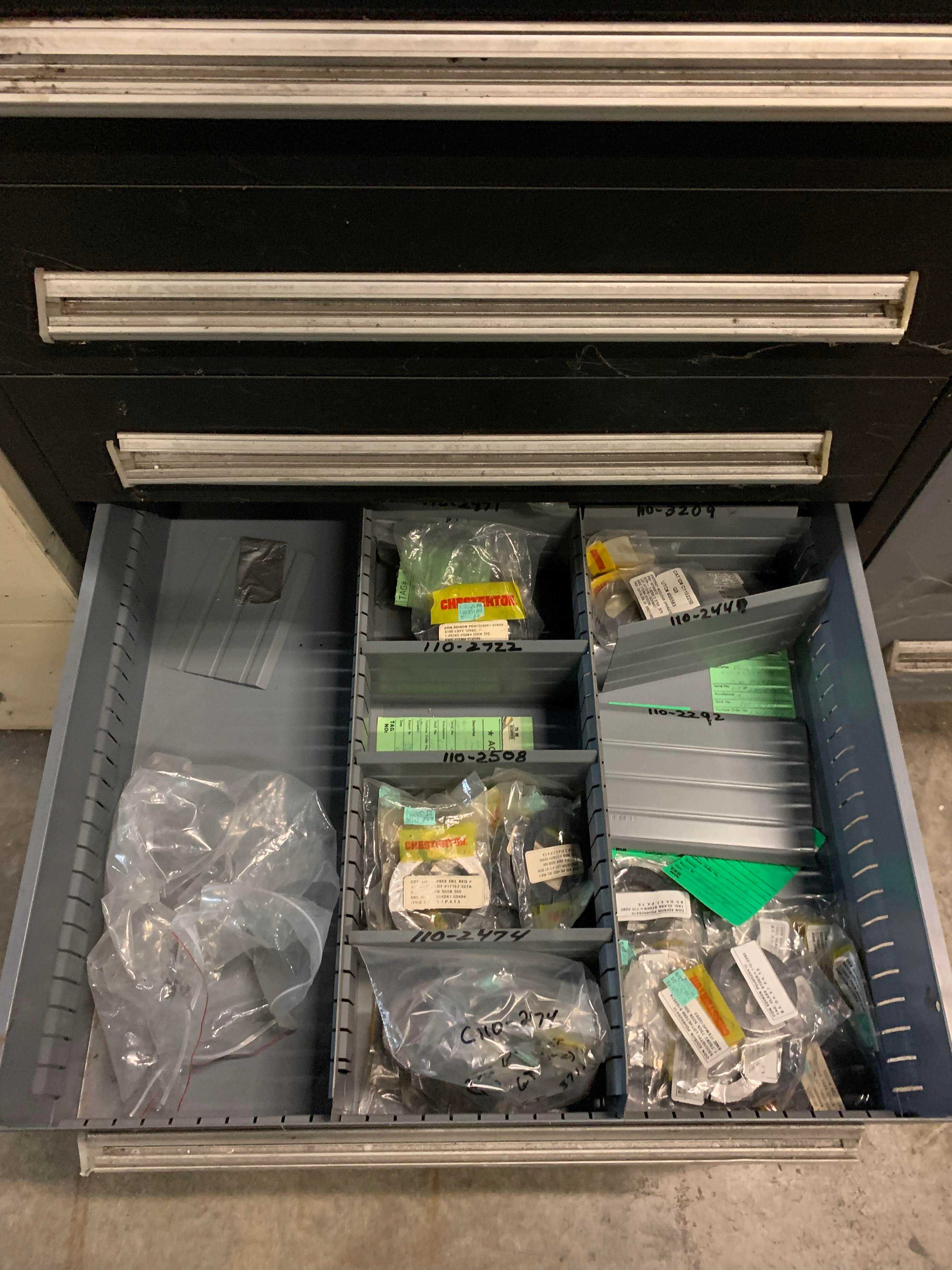 Vidmar 8 Drawer Cabinet - TOOL STORAGE