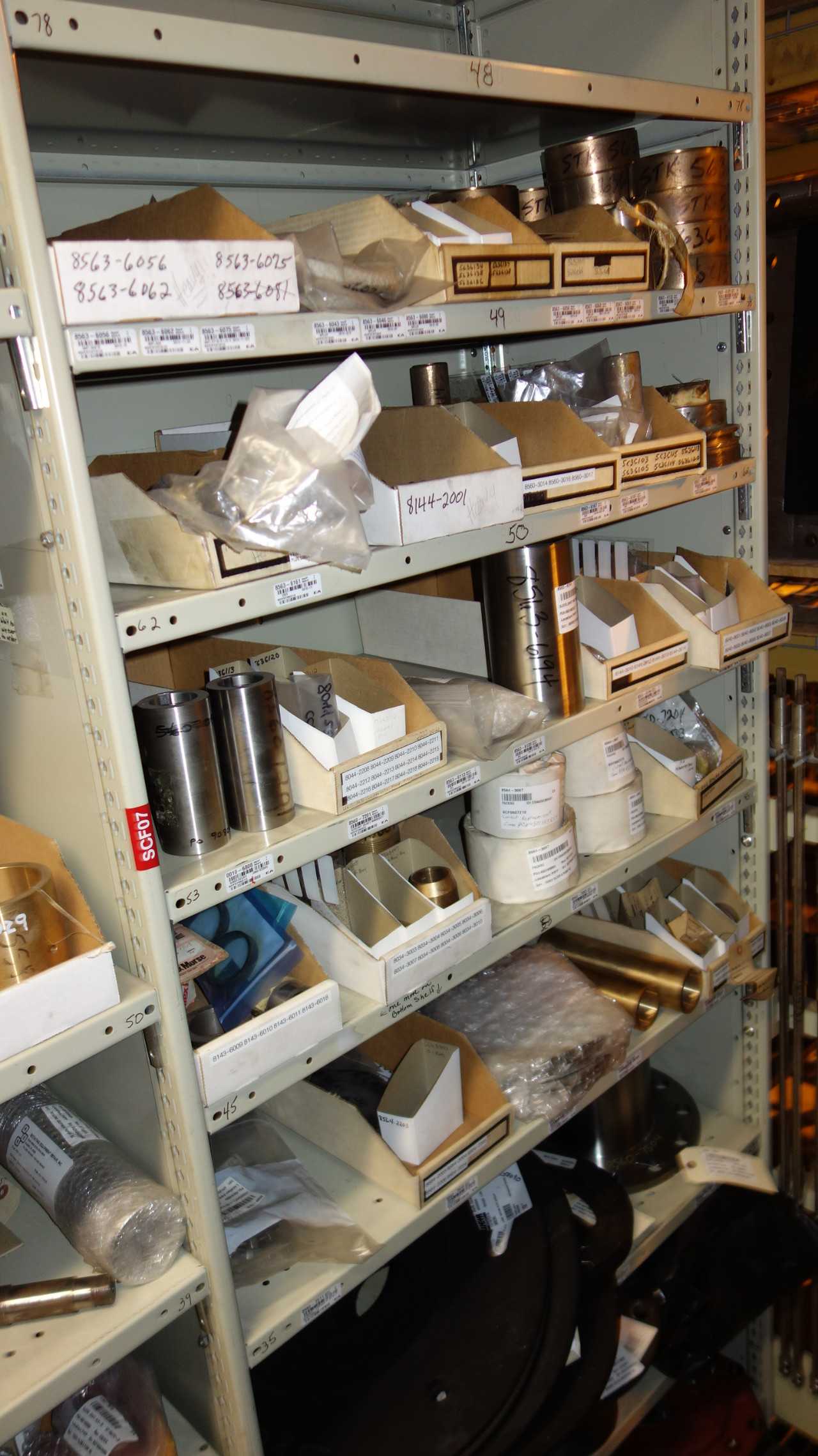 CONTENTS OF 4 SHELF COLUMNS, VALVE & PUMP PARTS - VALVES