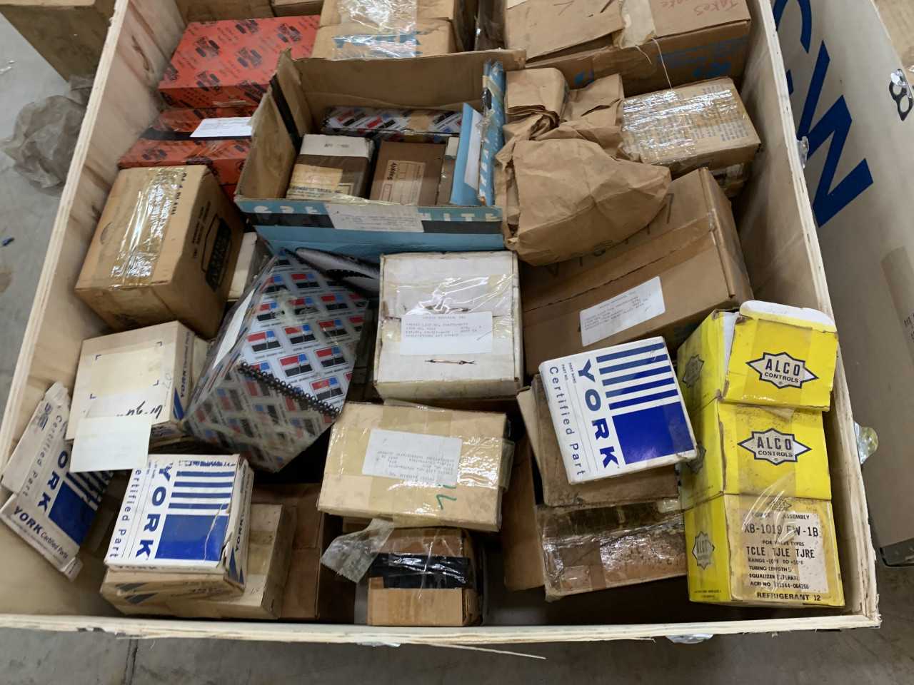 CRATE OF MISC. ELECTRICAL AND MRO EQUIPMENT PARTS - ELECTRICAL COMPONENTS