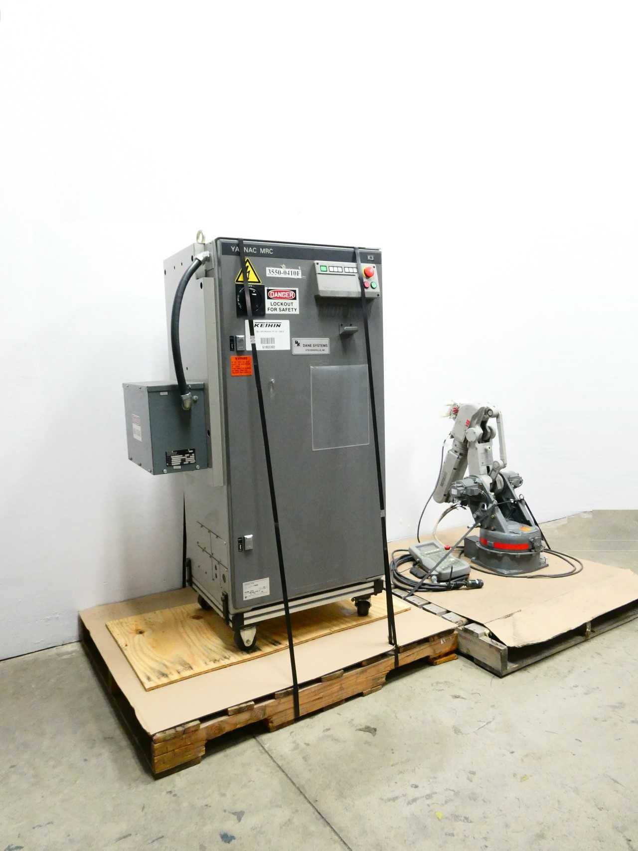 YASKAWA YR-K3-C000 ENCM-RM6022 YASNAC MRC MOTOMAN ROBOT AND CONTROLLER ASSEMBLY - INDUSTRIAL ROBOTS