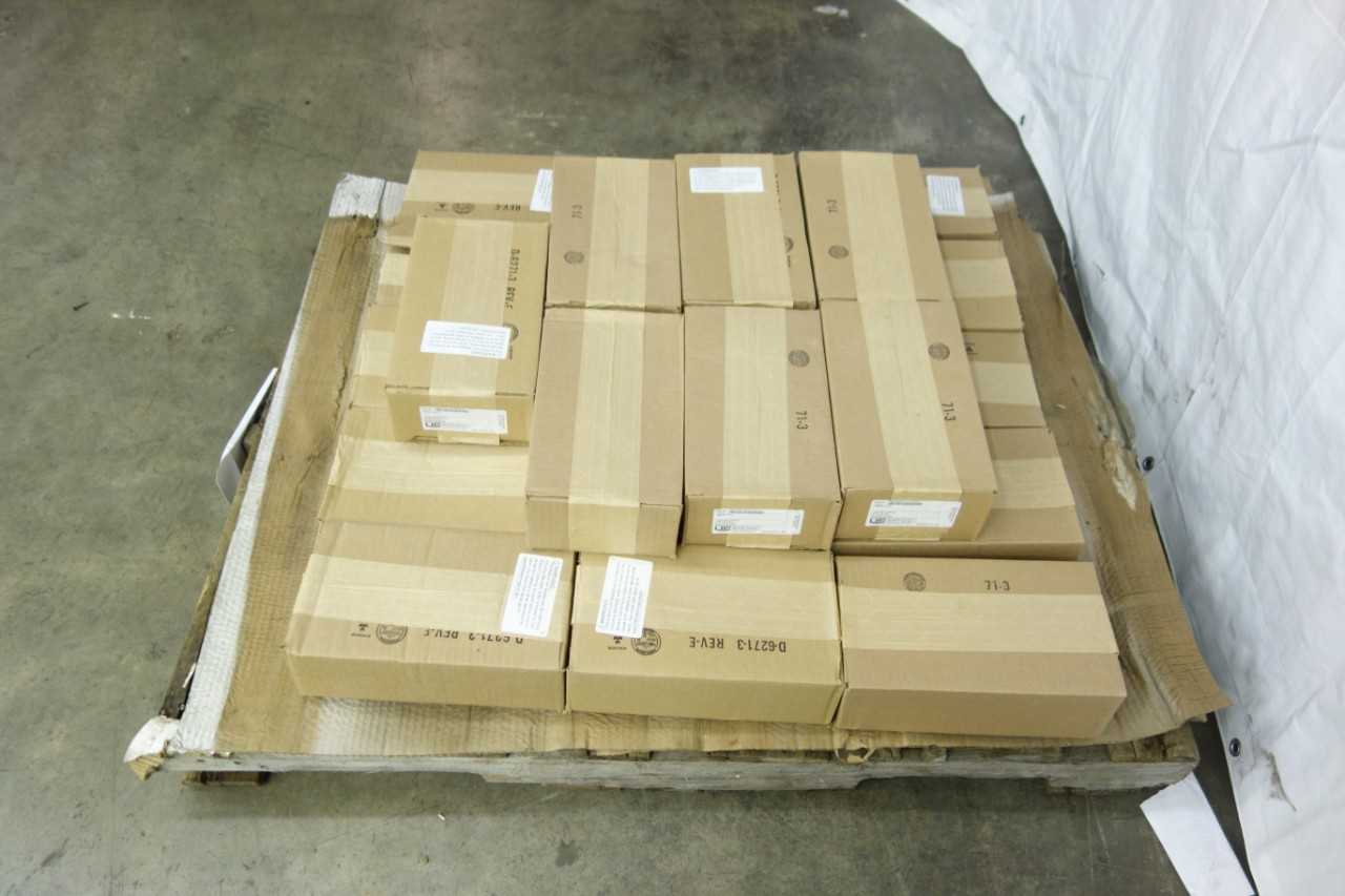 LOT OF 22 UNITED ELECTRIC CONTROLS 12SHSN5A PRESSURE SWITCHES - ELECTRICAL COMPONENTS