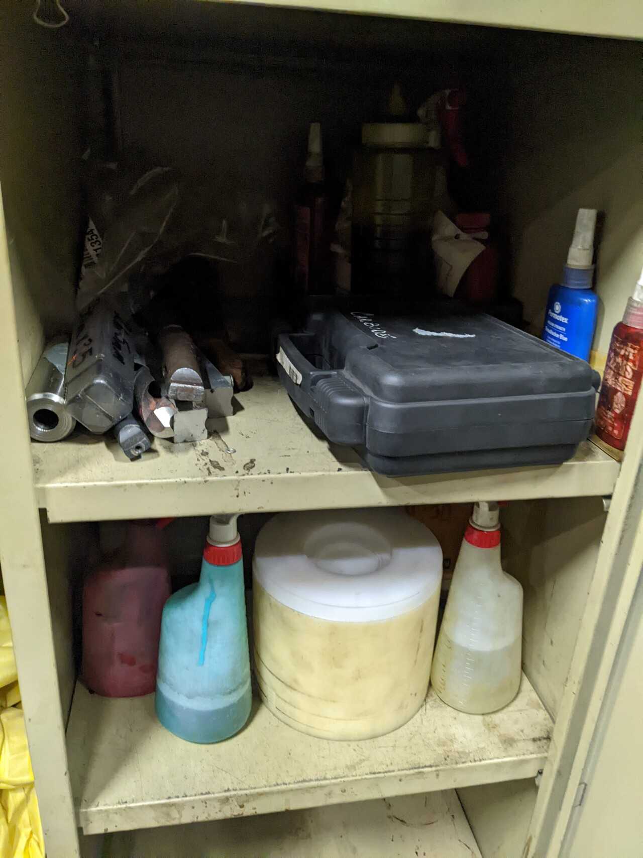 2 DOOR TOOL CABINET WITH CONTENTS, ASSORTED TOOLS, HOIST PARTS, CYLINERS, HOSES - TOOL STORAGE