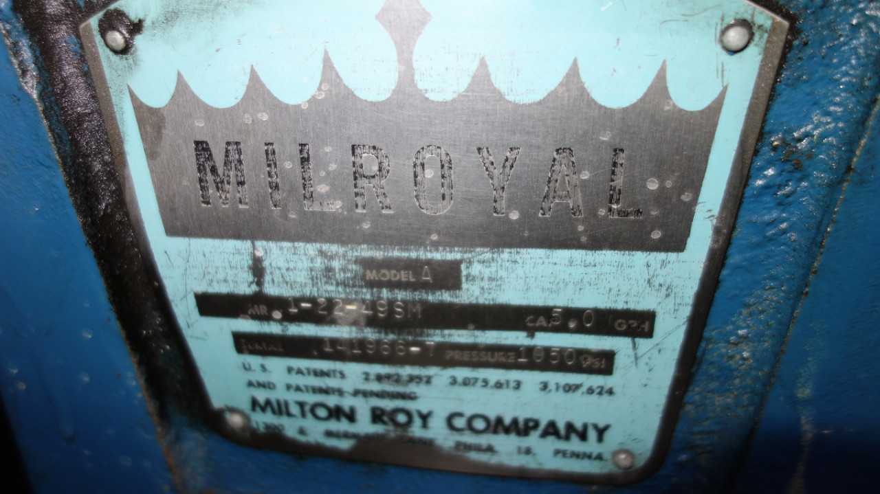 LOT OF 9 MILTON ROY METERING PUMPS 1HP 230/460V - MISCELLANEOUS