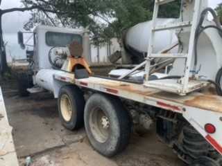 2005 MACK DM6805 READYMIX CONCRETE TRUCK - HYDRO EXCAVATOR TRUCKS