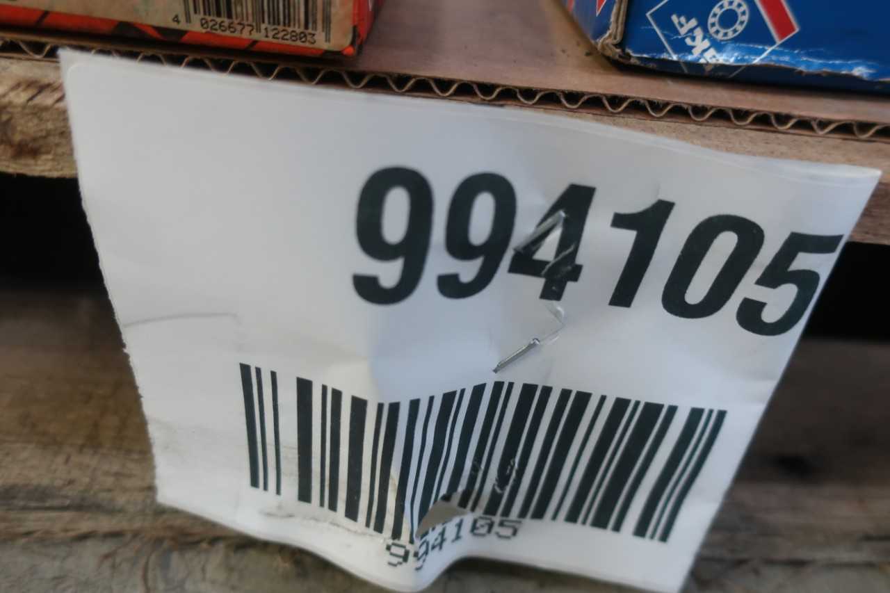 LOT OF ASSORTED ROLLER BEARINGS - BEARINGS