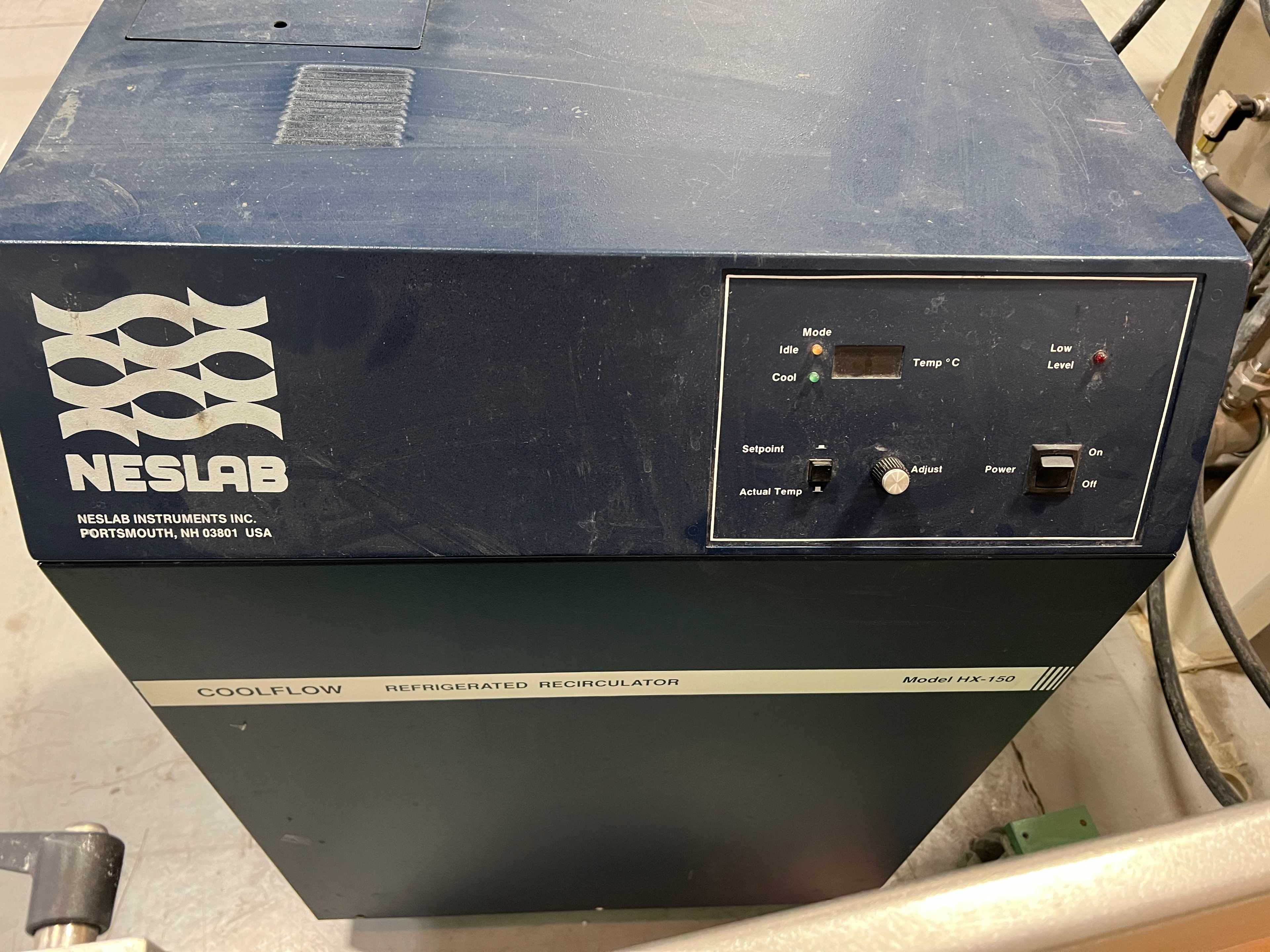 NESLAB HX-150 COOLFLOW REFRIGERATED RECIRCULATING CHILLER - CONSTRUCTION