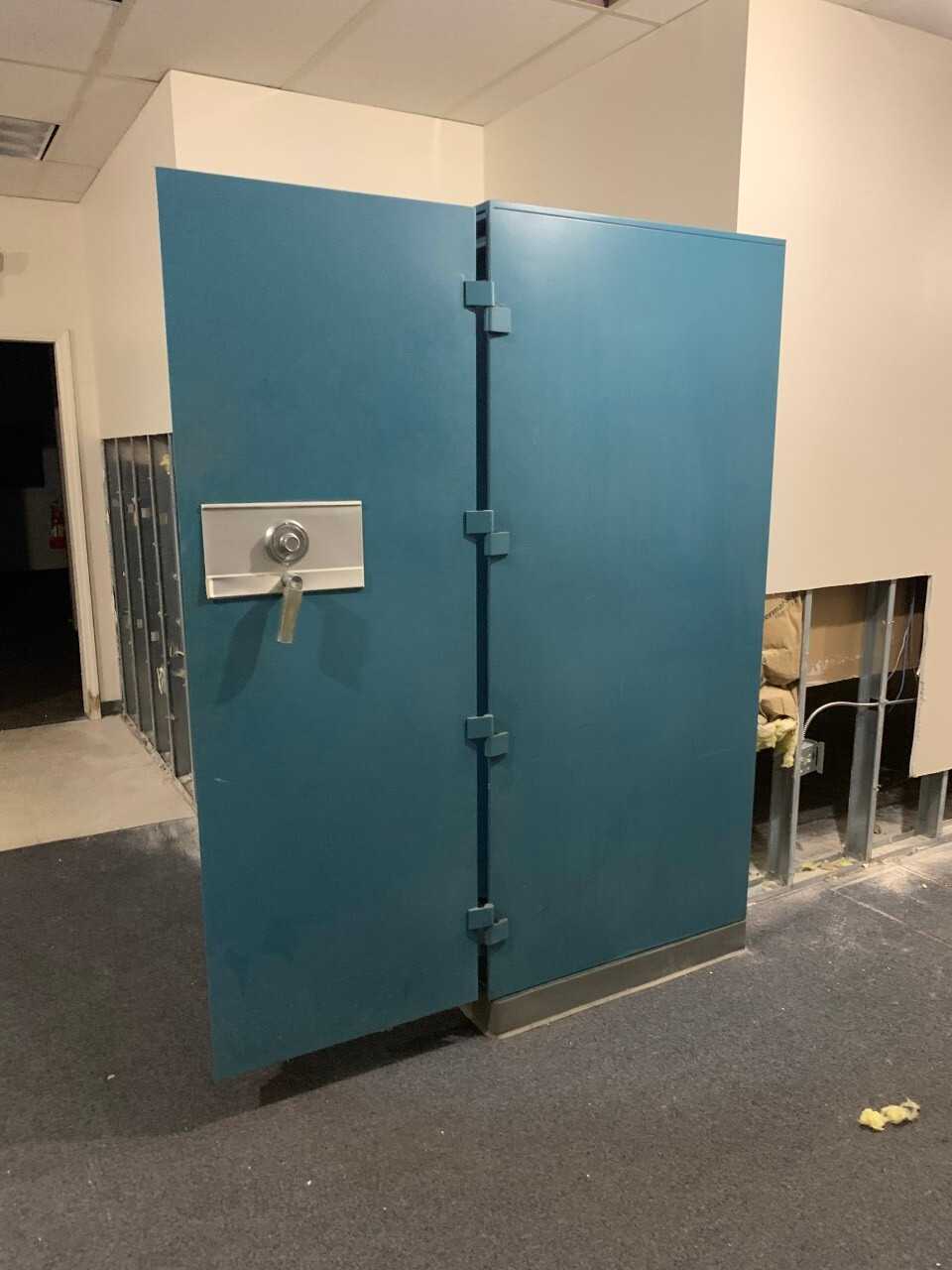 Diebold Data Safe - TOOL STORAGE