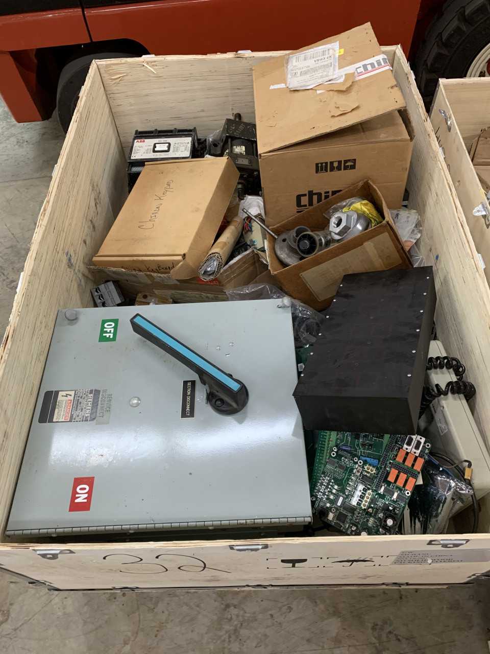 CRATE OF MISC. ELECTRICAL AUTOMATION PARTS EQUIPMENT SIEMENS, ABB ETC. - ELECTRICAL COMPONENTS