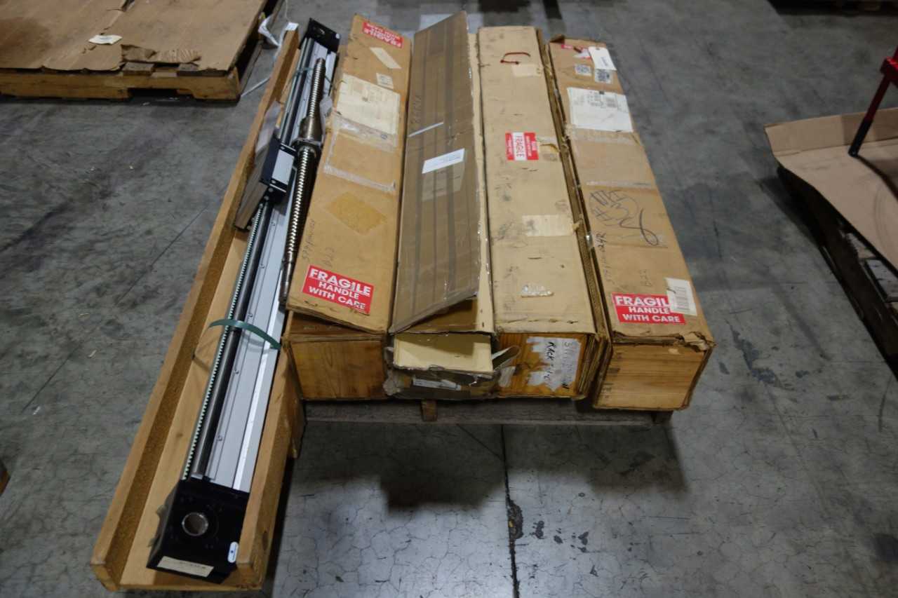 PALLET OF LINEAR BEARING   BALL SCREW ASSEMBLY - BEARINGS
