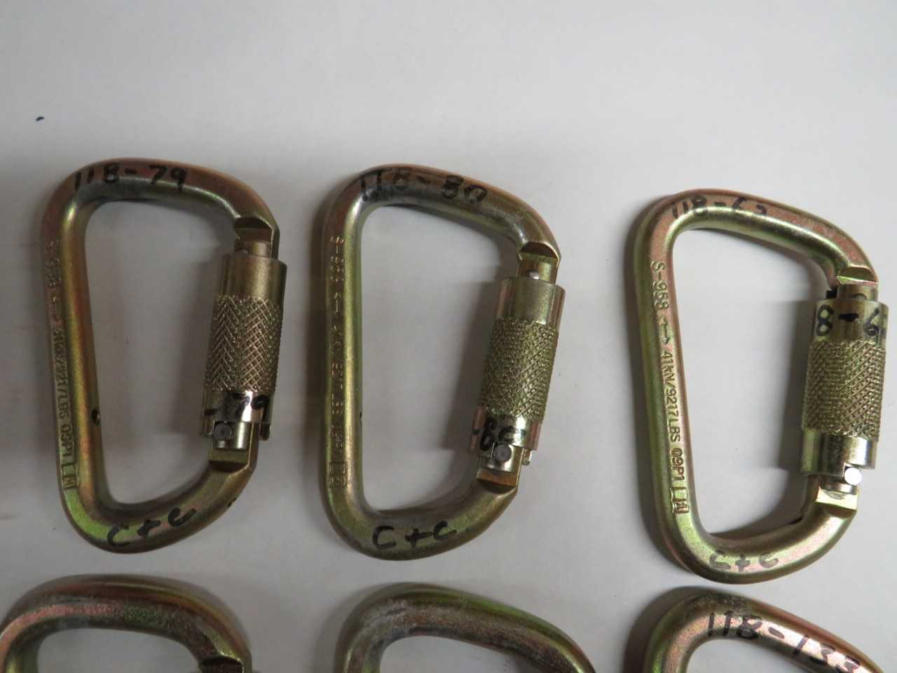 LOT OF 6 CARABINERS Z259.12, 0321, EN362:2004/B, S-958 41KN/9217LBS 09P1 - LIFTING EQUIPMENT