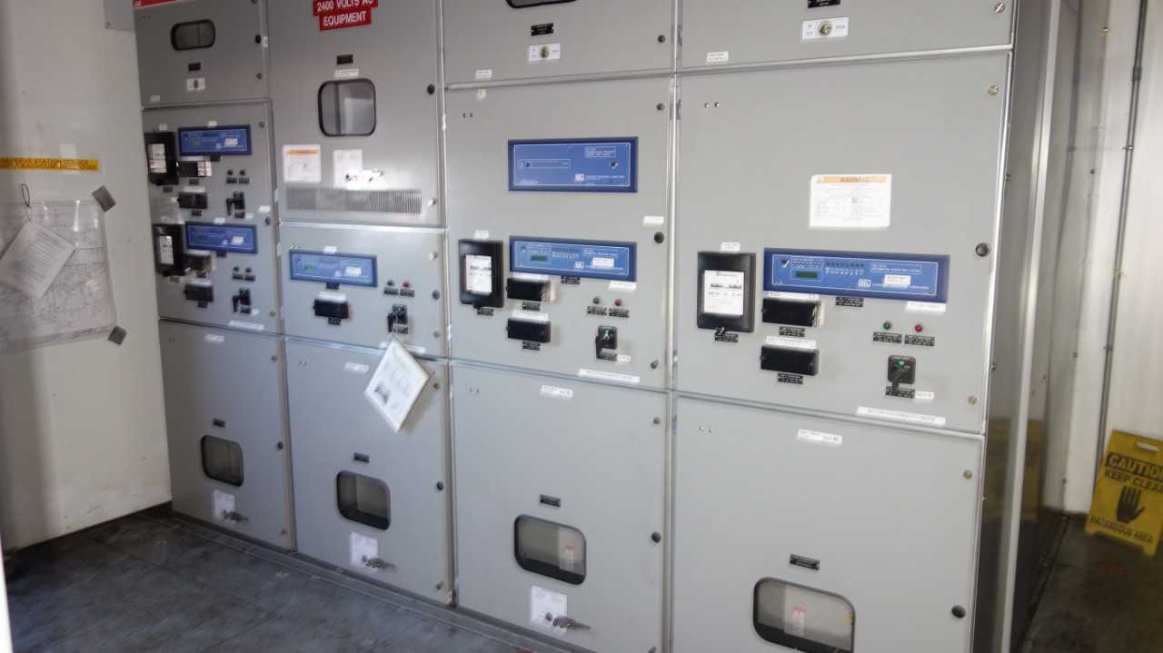 X5 VERTICAL SECTIONS OF ABB ADVAC SWITCHGEAR PANELS - AUTOMATION & CONTROLS