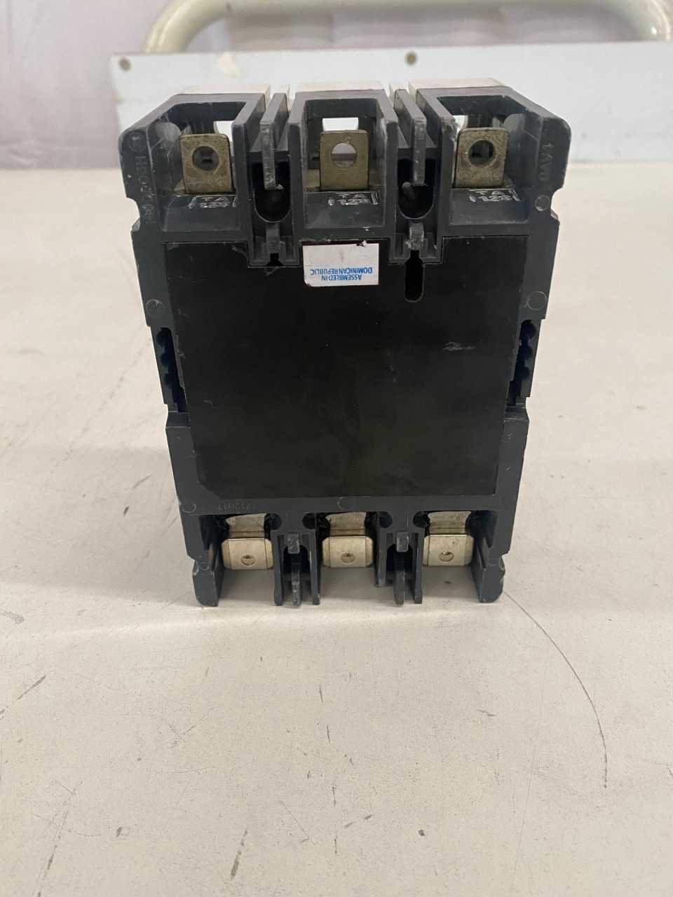 Quantity of 2x ED3200 MCCB/Molded Case Circuit Breakers - CIRCUIT BREAKERS