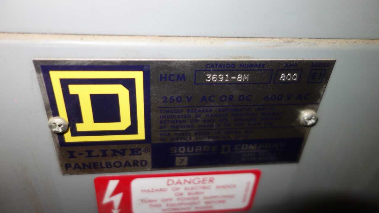 SQUARE D 3691-8M 800A 600V-AC I-LINE PANELBOARD CABINET W/ 13 BREAKERS - CIRCUIT BREAKERS