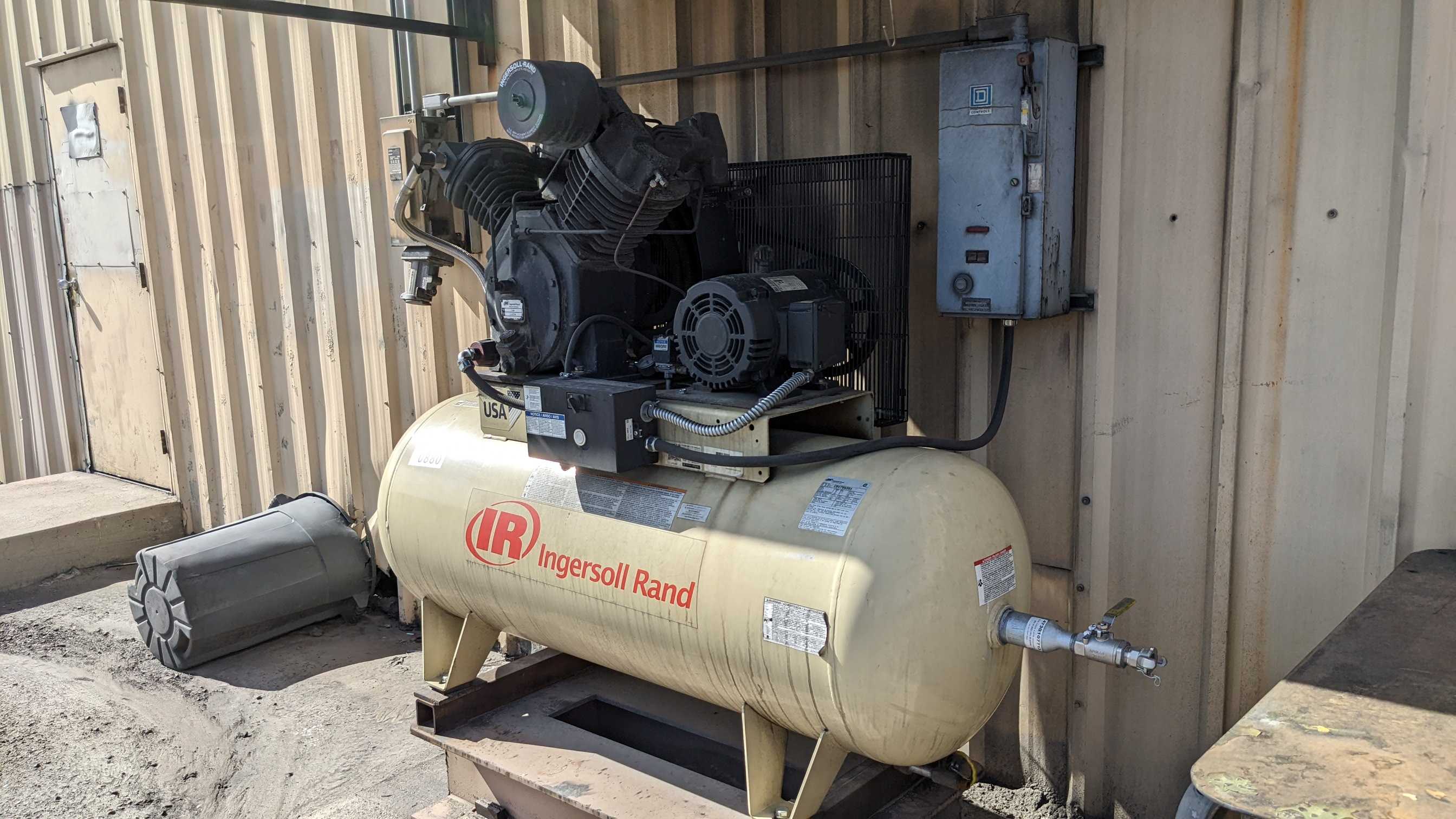 AIR COMPRESSOR - AIR COMPRESSORS