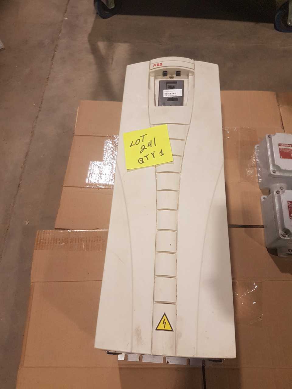 ABB ACS550 VFD ( QTY 1 ) - MOTOR DRIVES