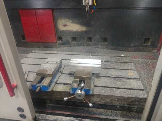 FIDIA MODEL K-165 5-AXIS VERTICAL MACHINING CENTER - MACHINE TOOLING