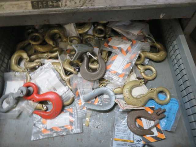 8 Drawer Stanley Vidmar and contents - MISCELLANEOUS