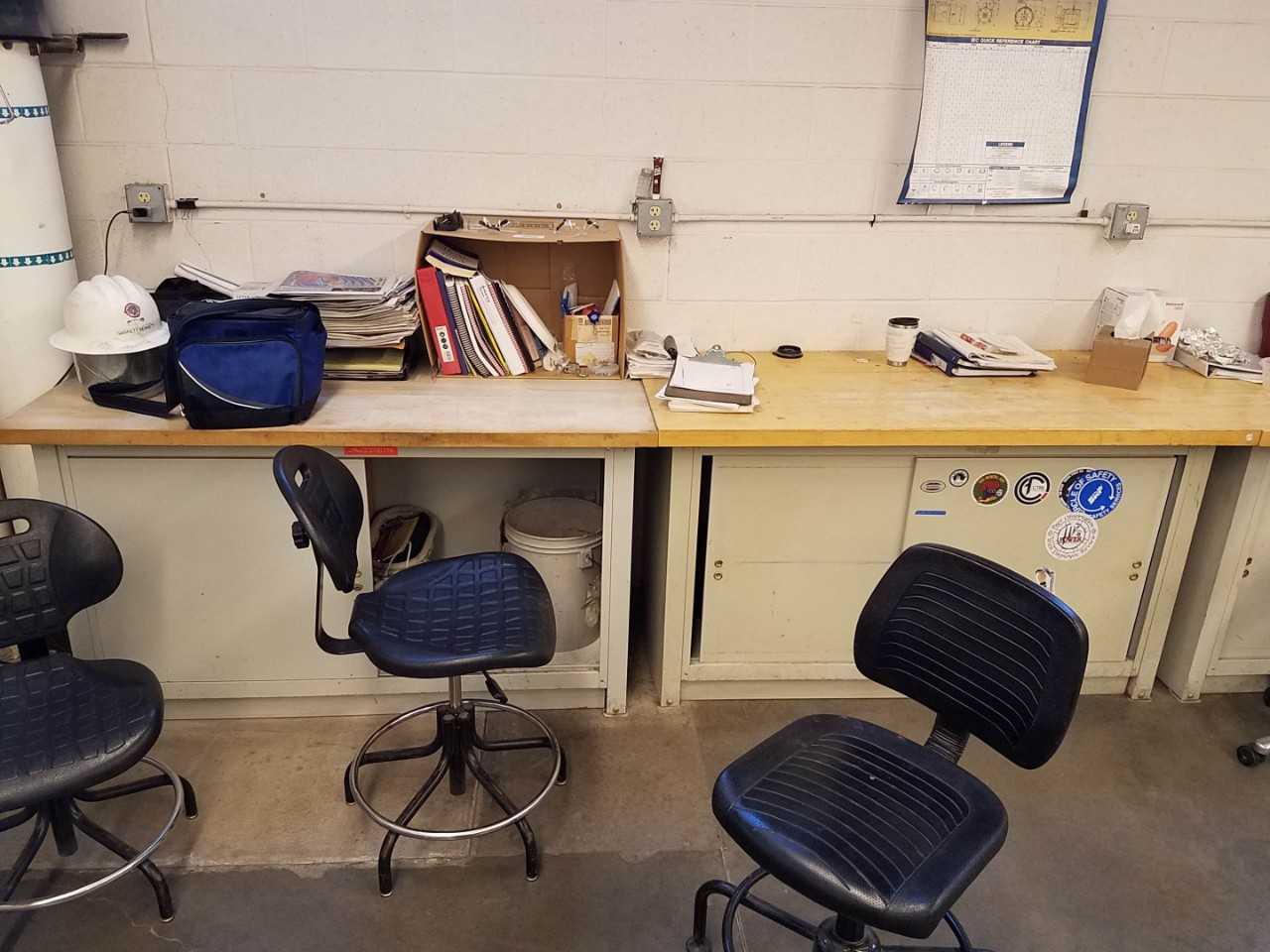 Lot of 4 60" x 30" steel work desks with wood surfaces - MATERIAL HANDLING