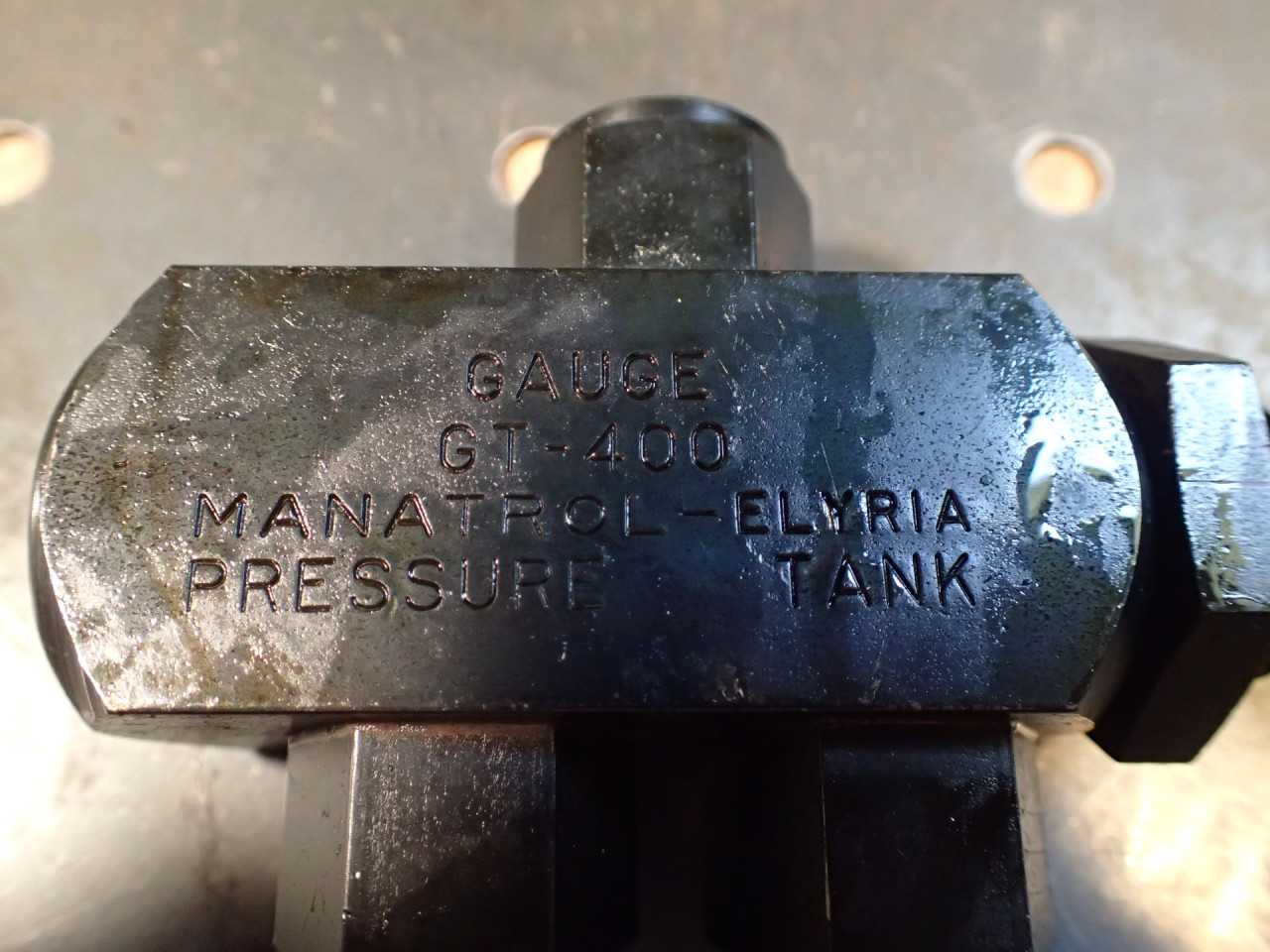 Parker Manatrol Colorflow GT-400 1/4" Gauge Isolator Hydraulic Control Valve NOS - CONTROL VALVE