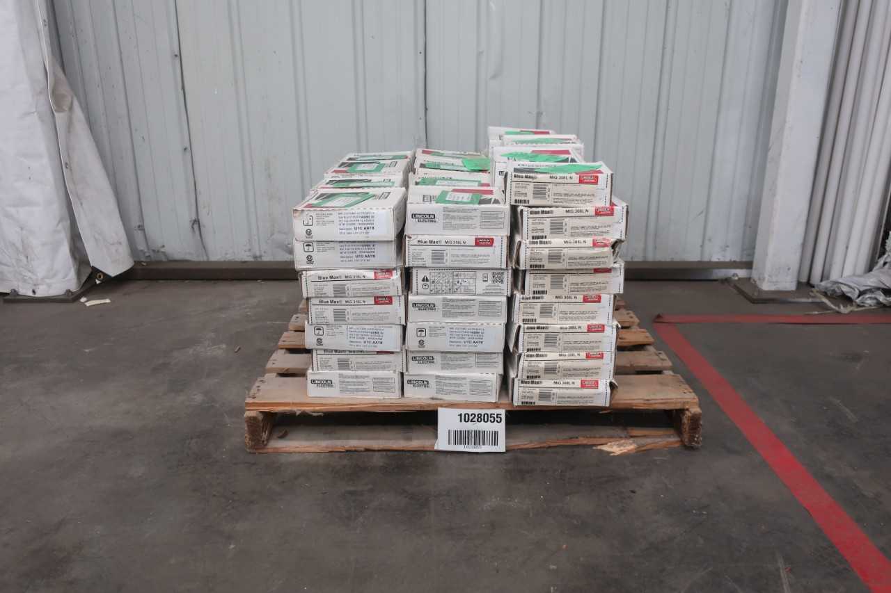 PALLET OF ASSORTED LINCOLN ELECTRIC BLUE MAX MIG WELDING WIRE - WELDING EQUIPMENT